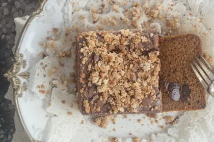 Chocolate Loaf Cake With Crumb Topping
