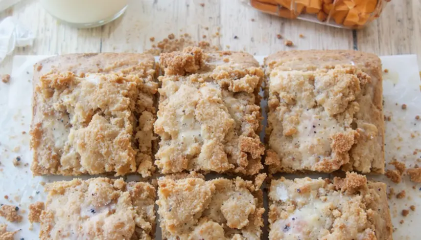 Apple Cinnamon Blondies With Maple