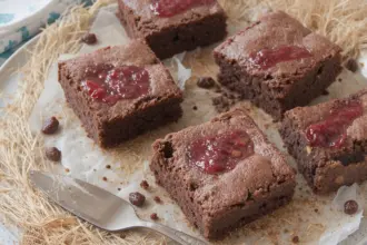 Brownies With Raspberry Jam