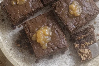 Zucchini Brownies With Applesauce