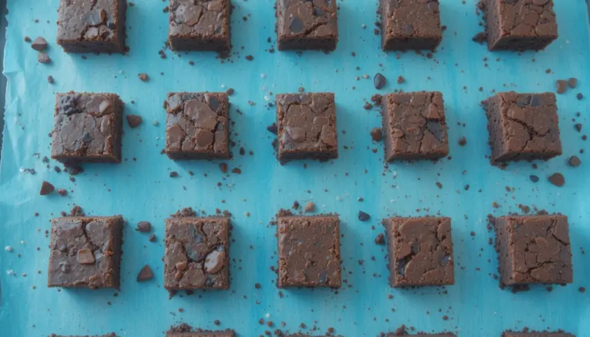 Brownies With Selection Box
