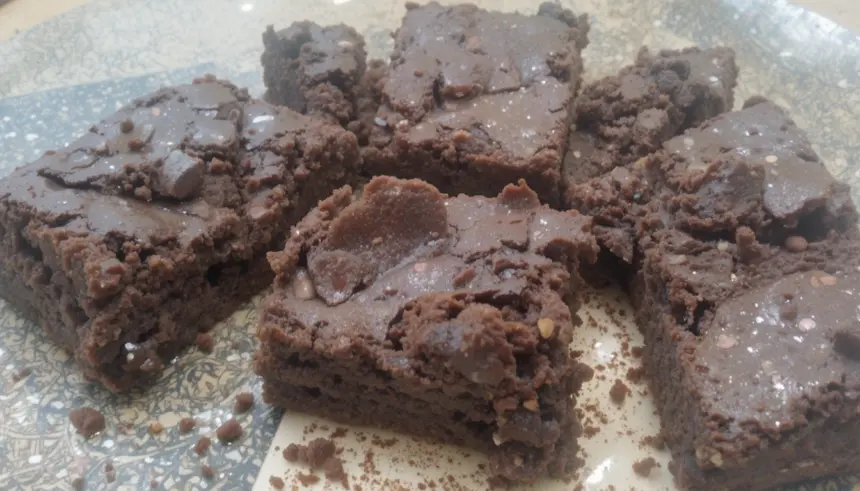 Low Calorie Brownies With Greek Yogurt