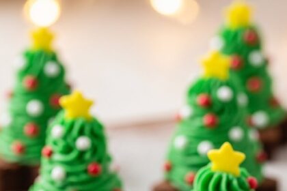 Christmas Tree Brownies With Frosting