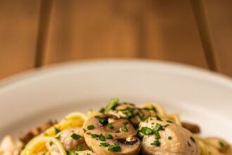 Chicken Mushroom Pasta Recipes Easy