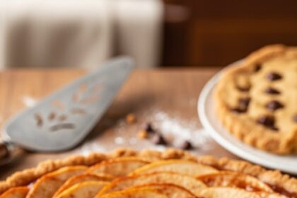 Apple Pie With Cookie Crust