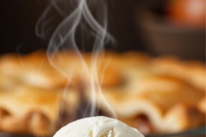 Apple Pie With Ice Cream