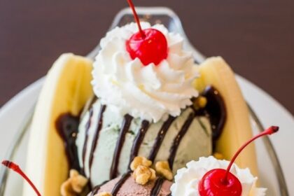 Banana Split With Ice Cream And Nuts