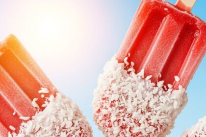 Strawberry Popsicles With Coconut Flakes