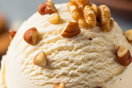 Creamy Ice Cream With Nuts