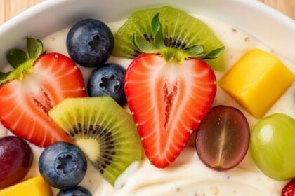 Fresh Fruit Salad With Vanilla Pudding