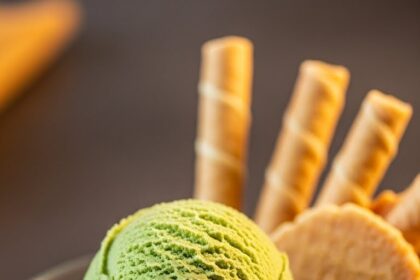 Green Tea Ice Cream With Wafers