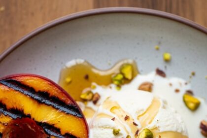 How To Grill Peaches With Ice Cream