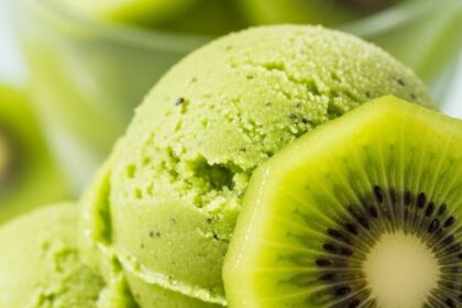 Kiwi Sorbet With Fresh Kiwi