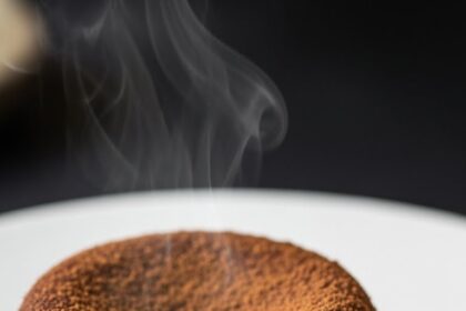 Chocolate Lava Cake With Cinnamon