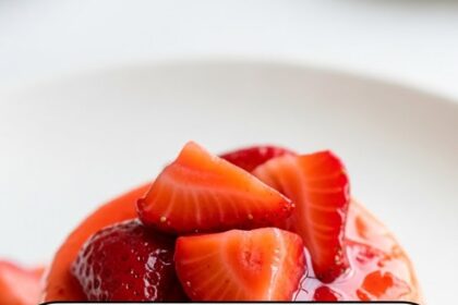 Panna Cotta With Strawberry Topping