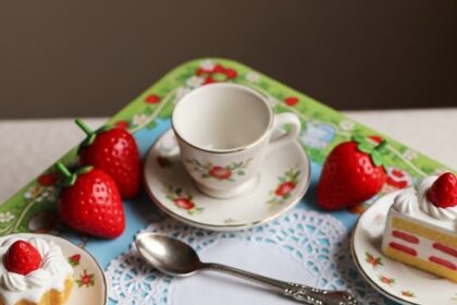 Strawberry Shortcake Tin Box