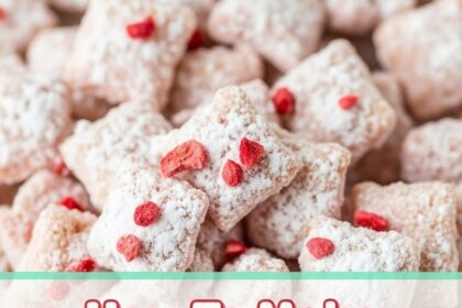 How To Make Strawberry Shortcake Muddy Buddies