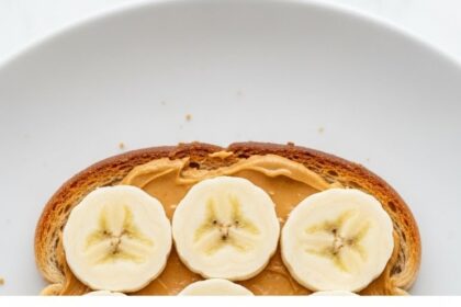 Bread With Peanut Butter And Banana