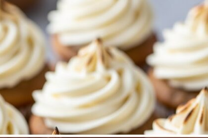 Banana Bread Cupcakes