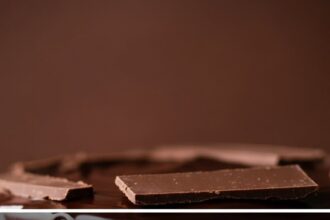 Chocolate Topped Cake