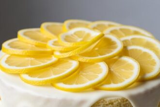 Lemon And White Chocolate Cake
