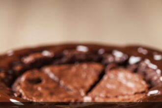 Brownie Chocolate Cake