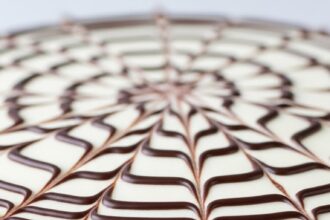 White And Chocolate Cake