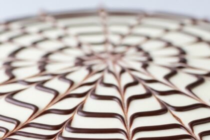 White And Chocolate Cake