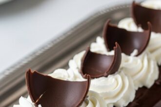 Eclair Cake With Chocolate Ganache