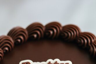 Pretty Chocolate Cake