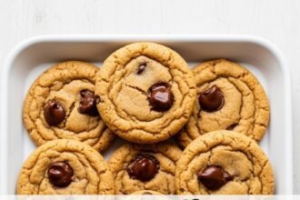 4 Ingredient Peanut Butter Chocolate Chip Cookies