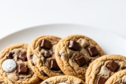 Chocolate Chip Cookies Images