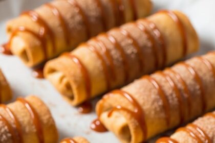 Baked Cinnamon Caramel Apple Egg Rolls