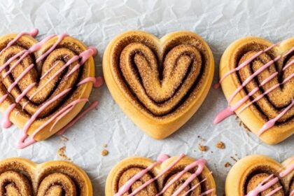 Heart Shaped Cinnamon Rolls How To Make