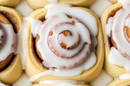 Moist Vegan Cinnamon Rolls