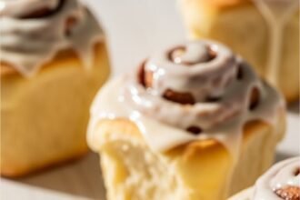 Fluffy Brioche Cinnamon Rolls