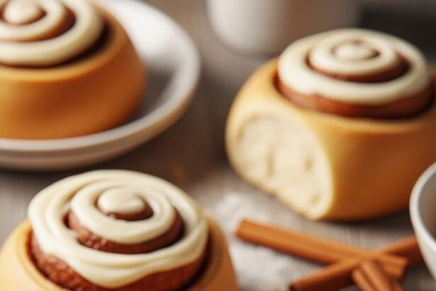 Til Tom Cinnamon Rolls