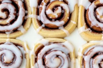 Gooey Vegan Cinnamon Rolls