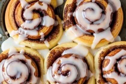 Cinnamon Rolls Muffin Tin