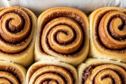 Gingerbread Cinnamon Rolls