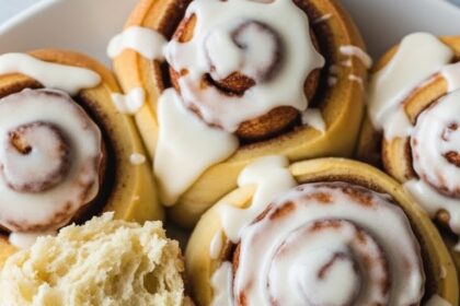 Cinnamon Rolls Homemade Cream Cheeses