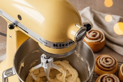Homemade Cinnamon Rolls Kitchenaid