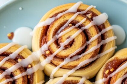 Guava Cinnamon Rolls