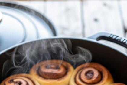 Dutch Oven Cinnamon Rolls