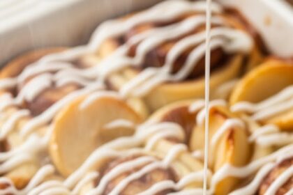 Cinnamon Roll Apple Casserole