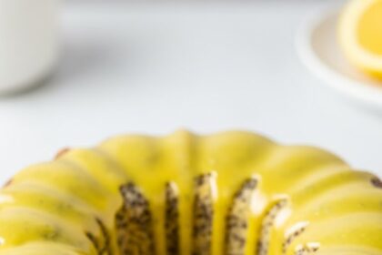 Moist Lemon Poppy Seed Cake