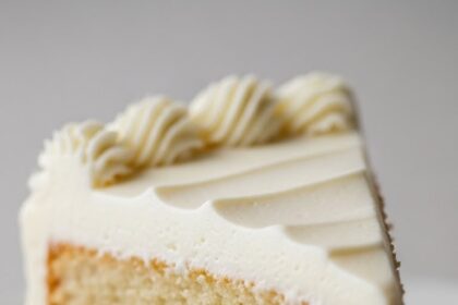 Moist Vanilla Cake Dessert